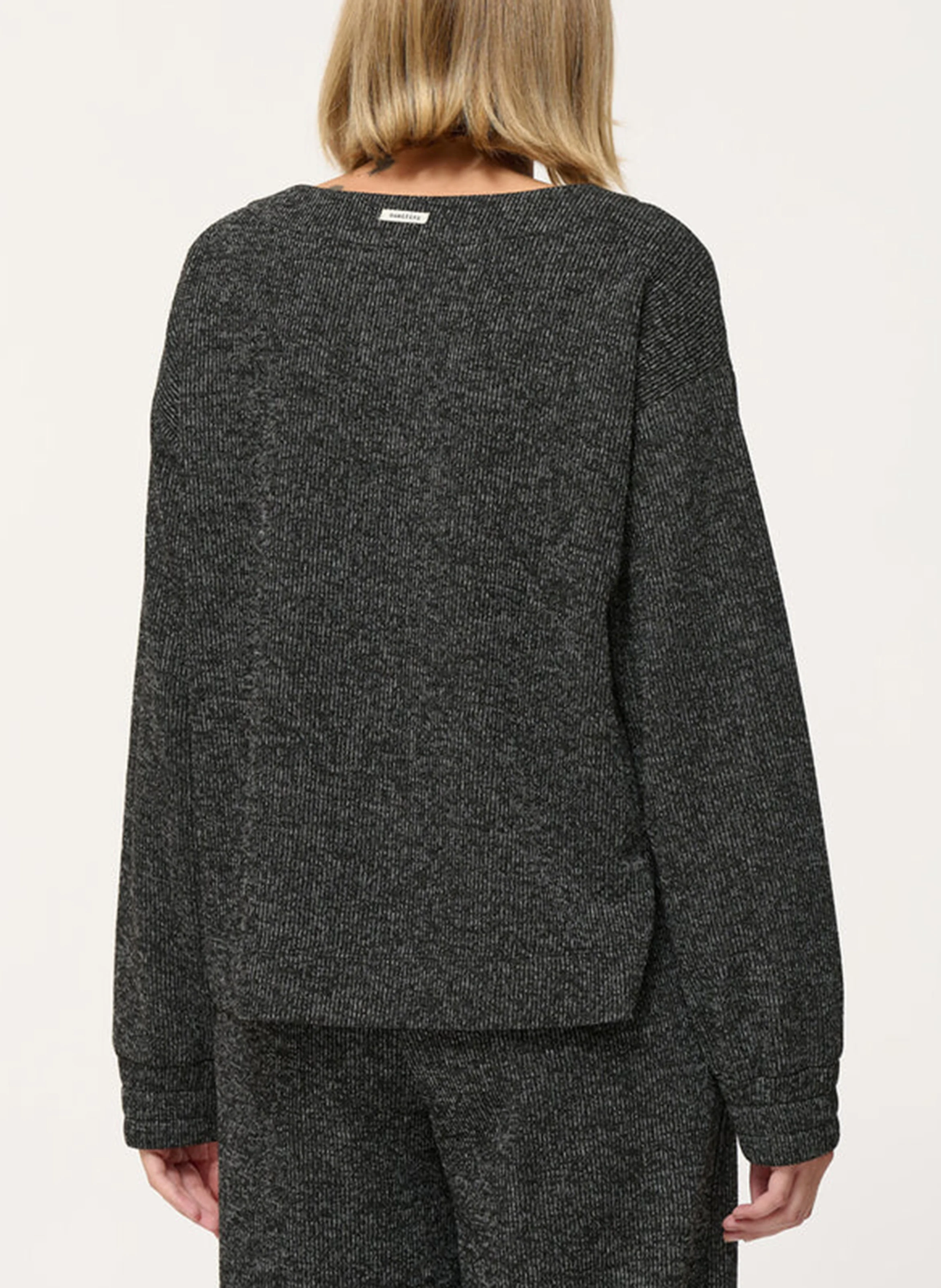 Pull droit côté col bateau | Noir