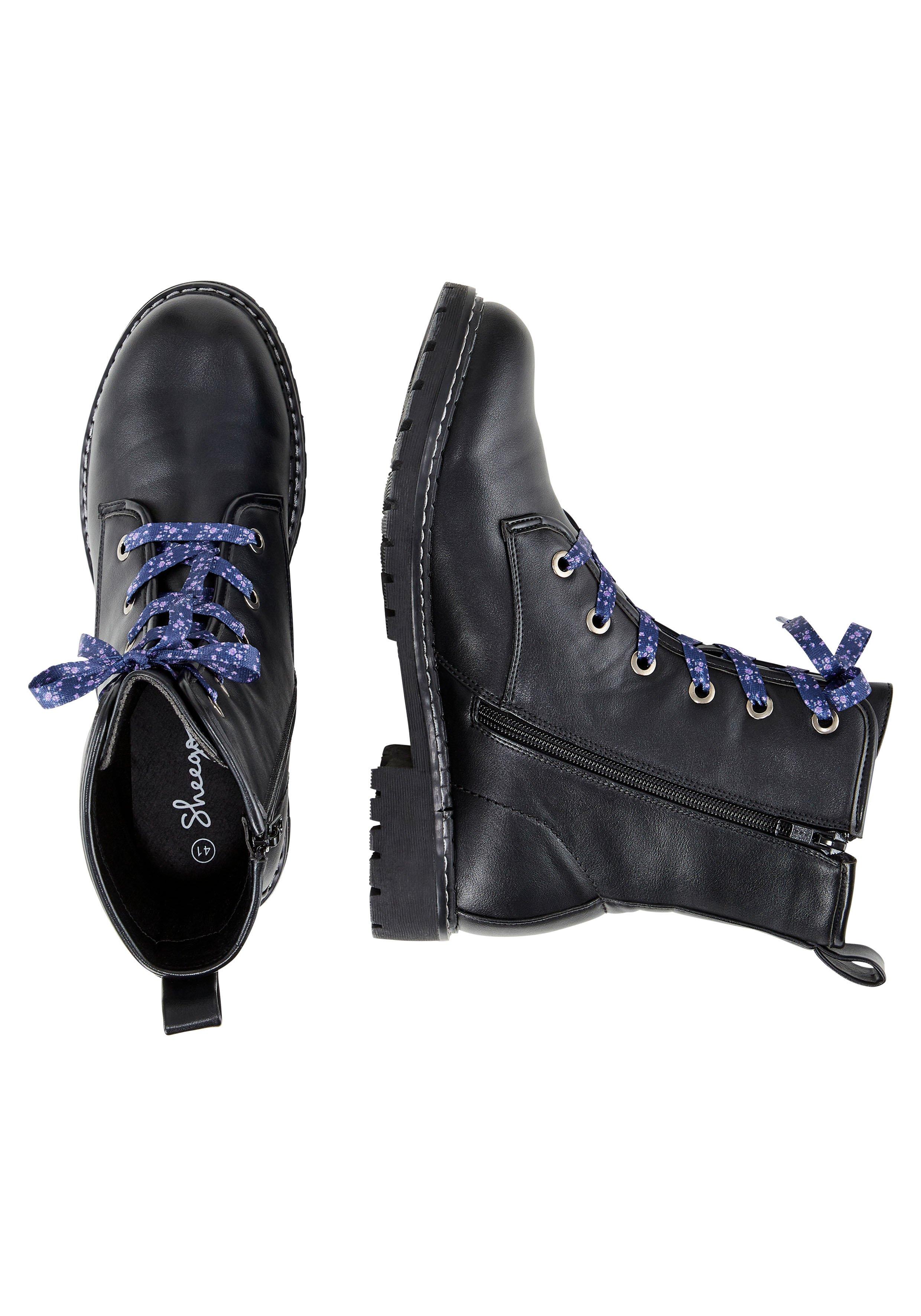 Schnürboots in Crinkle-Optik