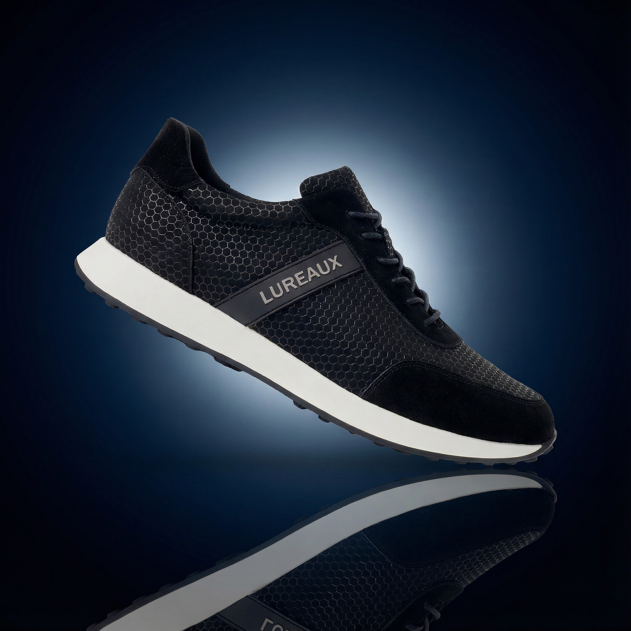 Black Honey Runner