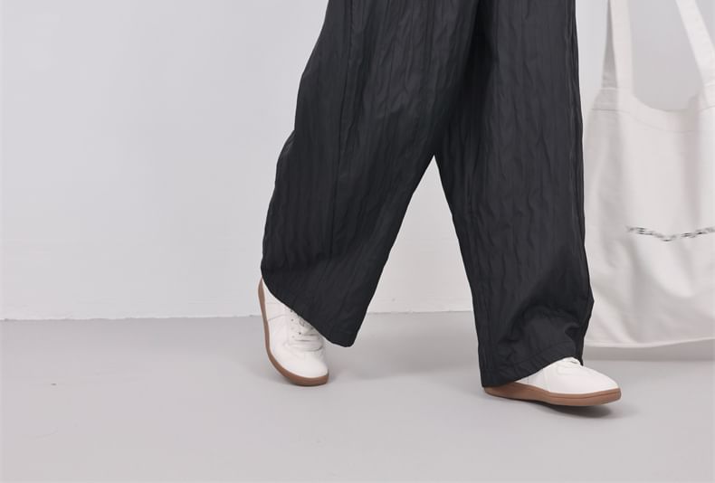 SIMPLE BLACK - Effen broek met elastische taille en wijde pijpen