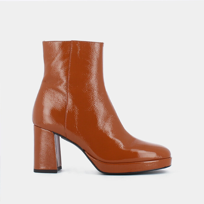 Bottines à talons  en cuir vernis orange