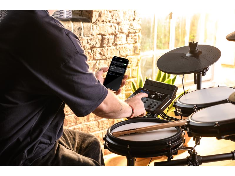 Alesis E-Drum Nitro Max Kit 8-teiliges E-Drum Komplettset