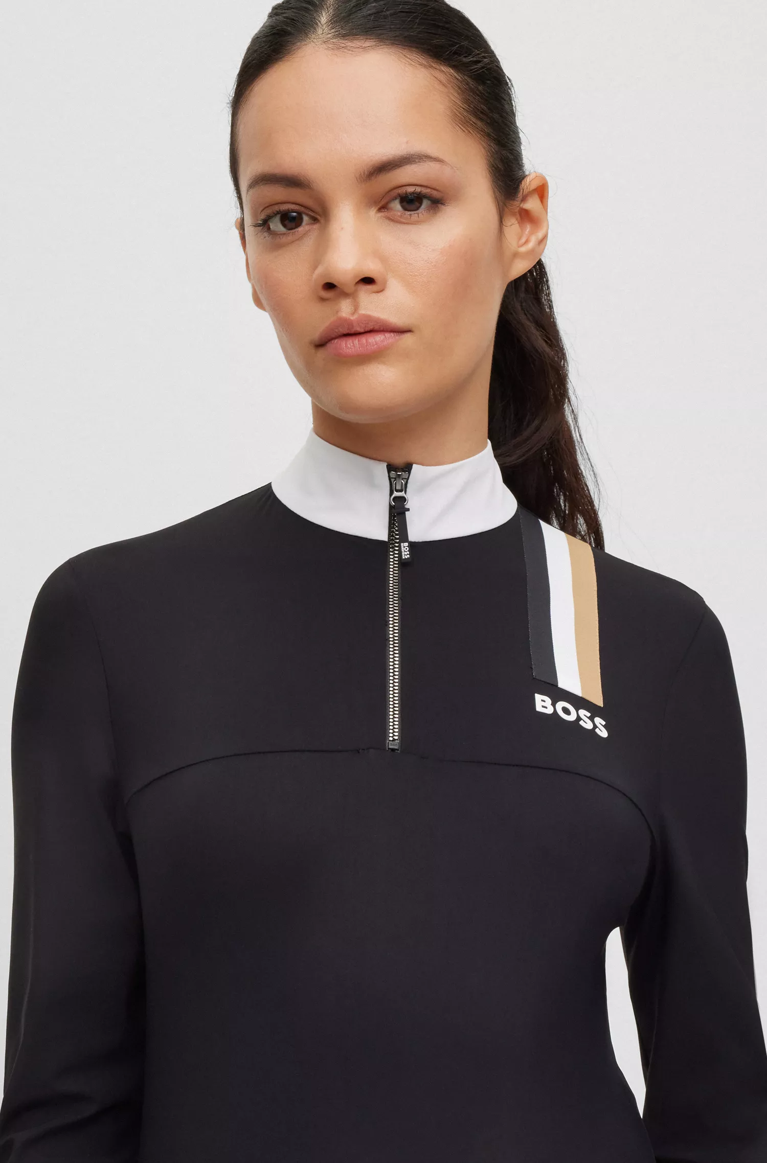 Camisa de competição BOSS Black-Equestrian slim-fit em tecido power stretch.