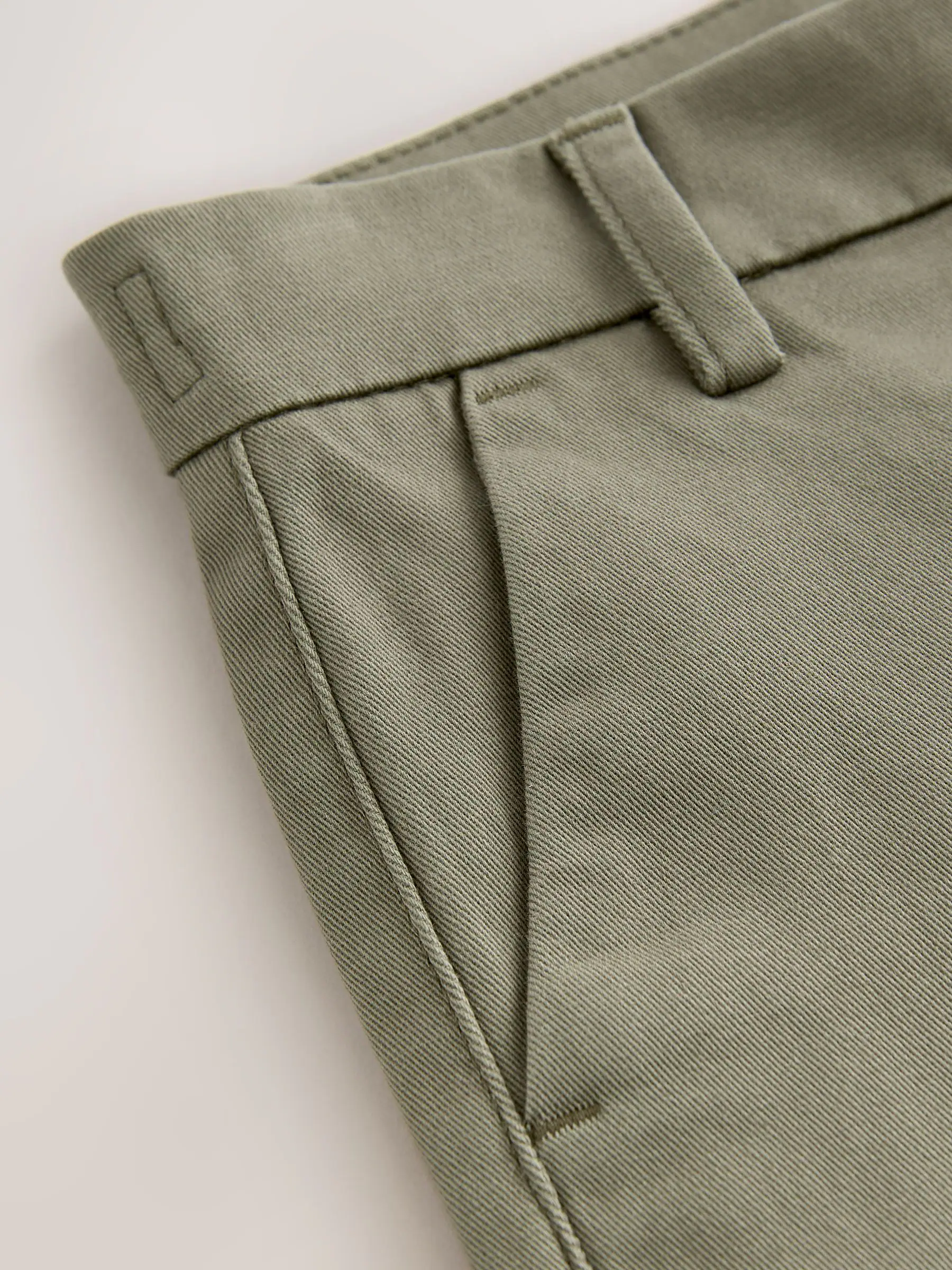 Olijfgroen - Stretchy chino's (3-17jr)