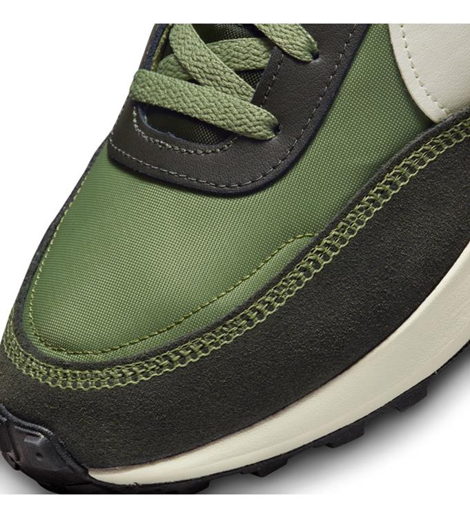 Nike Men Waffle Debut Sneakers