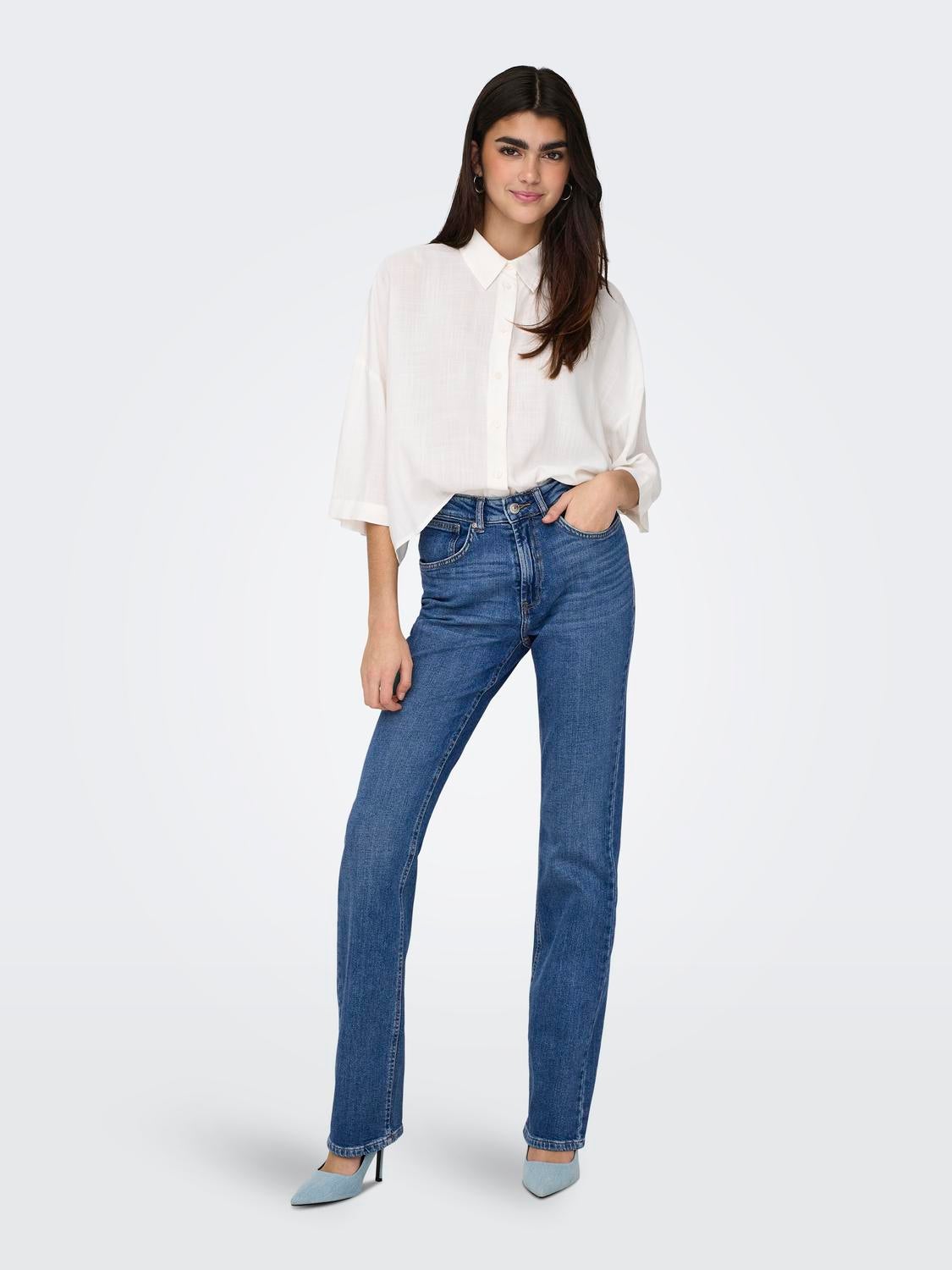 ONLEVERLY Mittlere Taille Ausgestellt Jeans Medium Blue Denim
