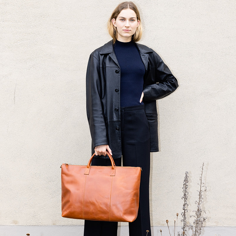 Weekender Brown