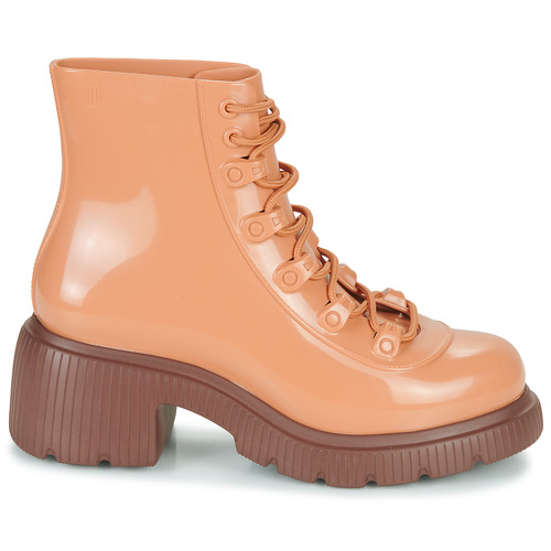 Melissa - MELISSA COSMO BOOT AD - Cognac