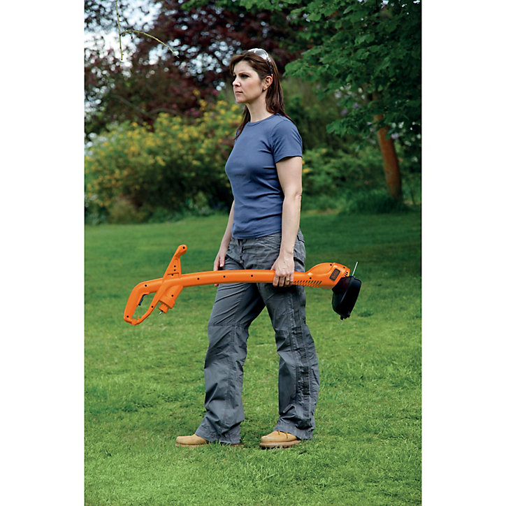 Coupe bordure 350W inclus 2 BOBINES Black+Decker
