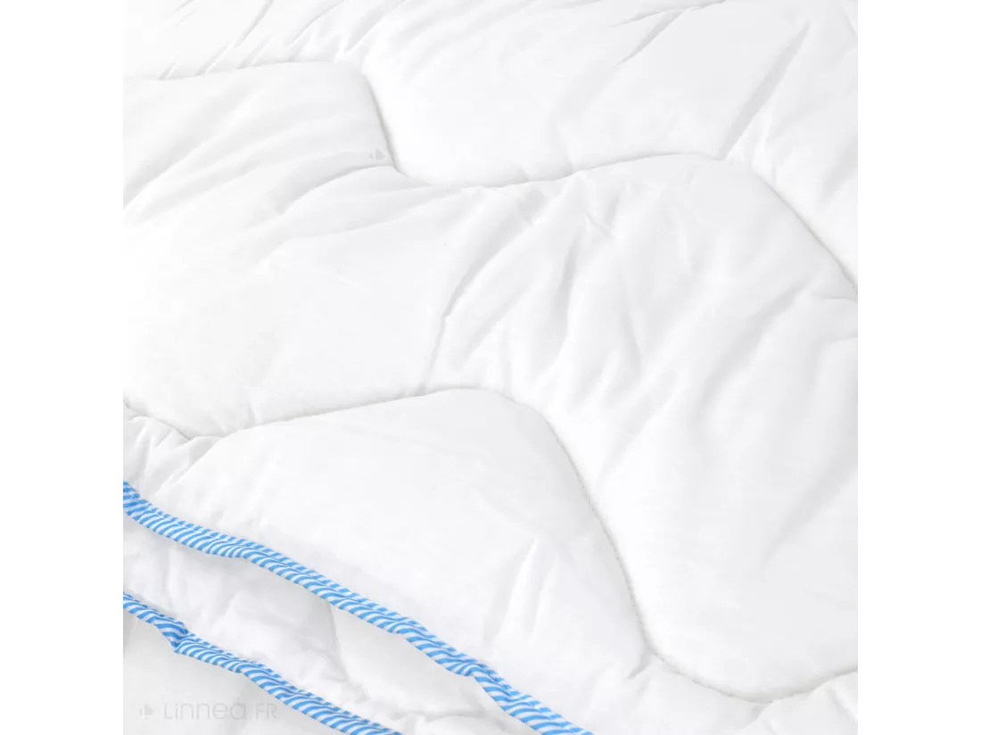 Couette 4 saisons 260x240 cm HARMONIE garnissage fibre polyester 150+300 = 450 g/m2