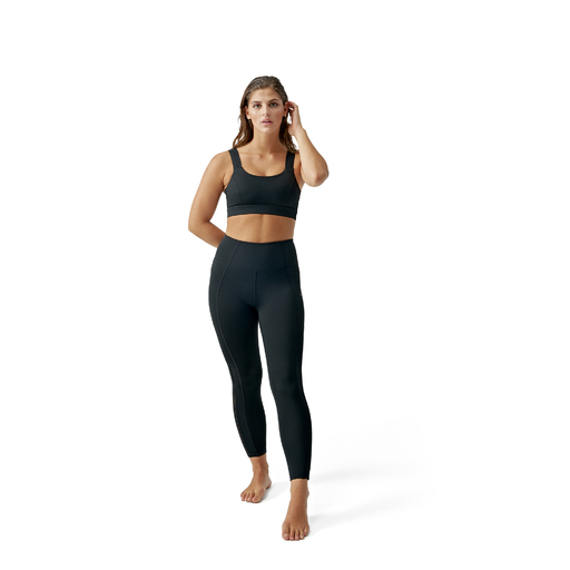 Rina, a melhor nascida viva para o yoga.