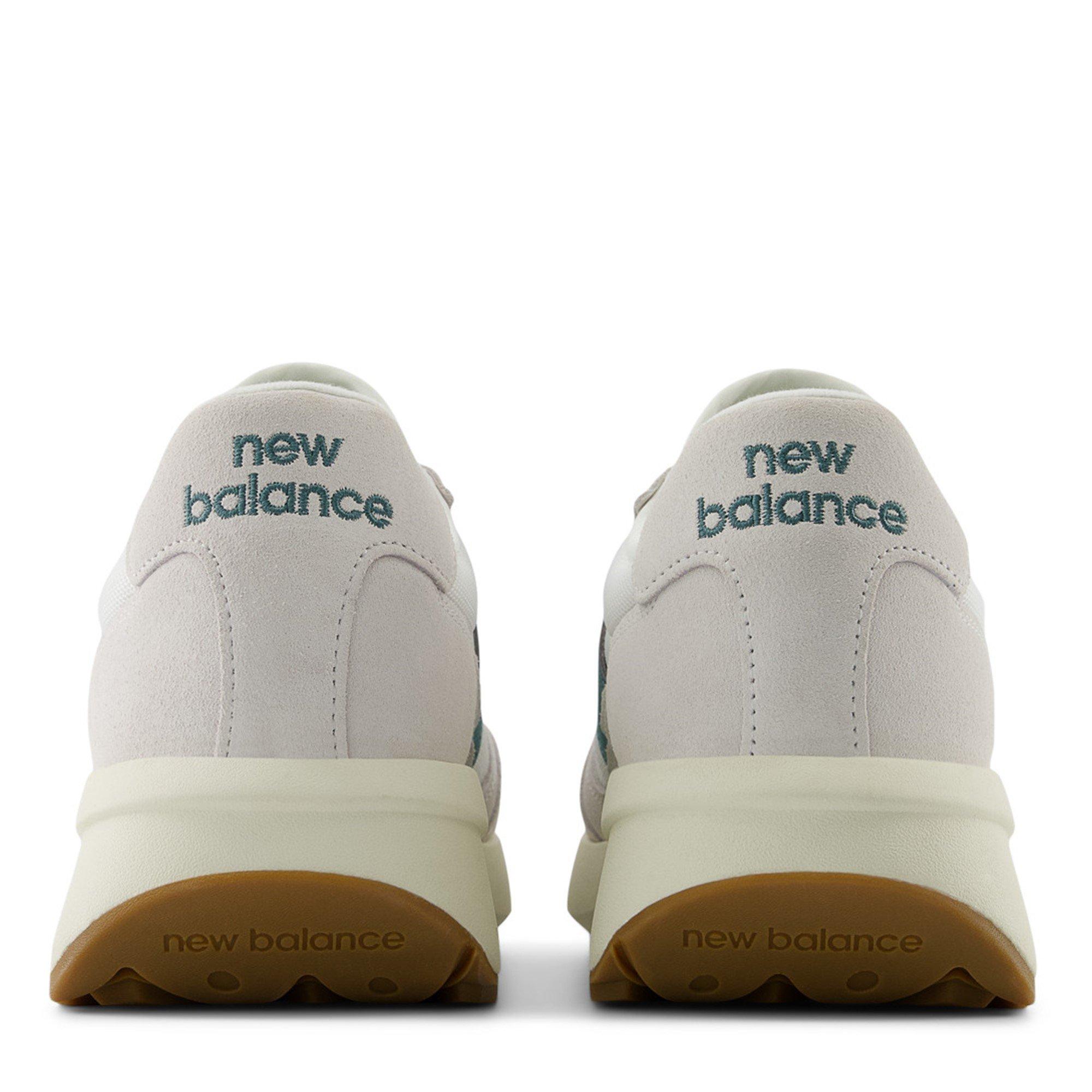 New Balance 370