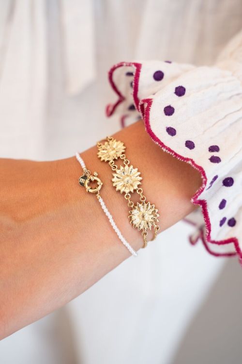 Dubbele armband met drie bloemen