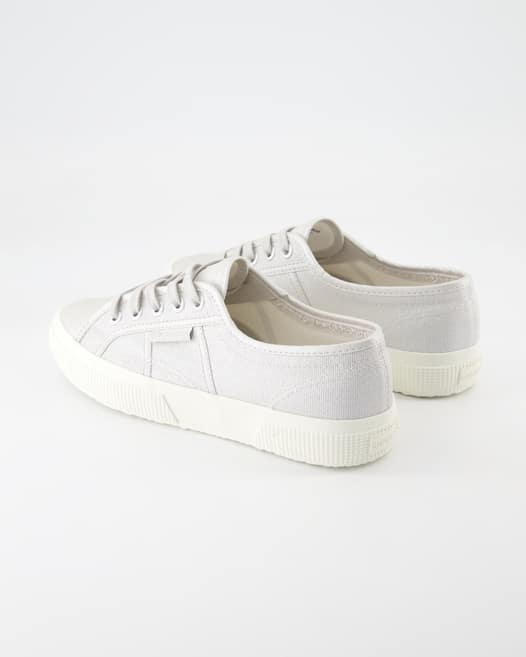 Superga 2750 Pearl Matte Canvas Sneaker in Silber