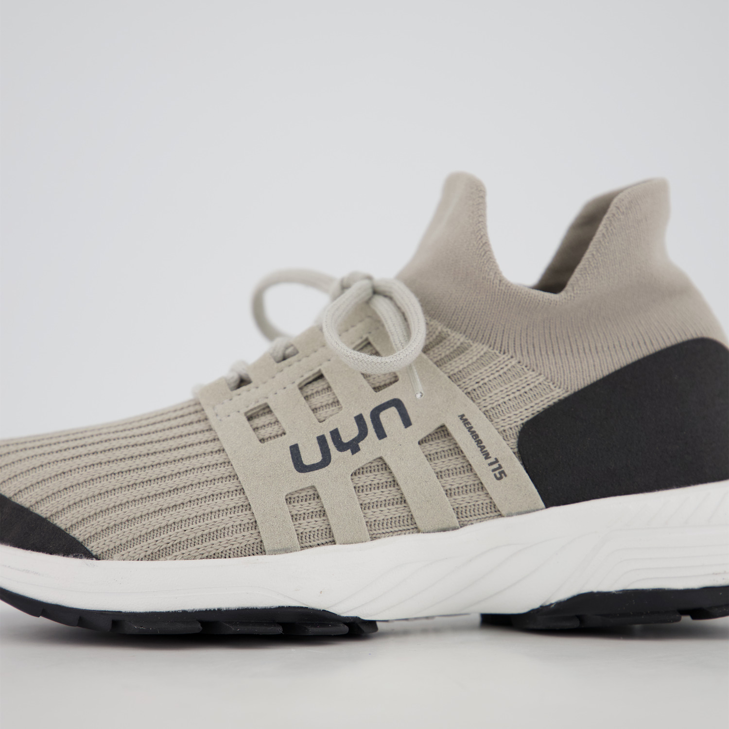 UYN UYN LADY WANDER SHOES