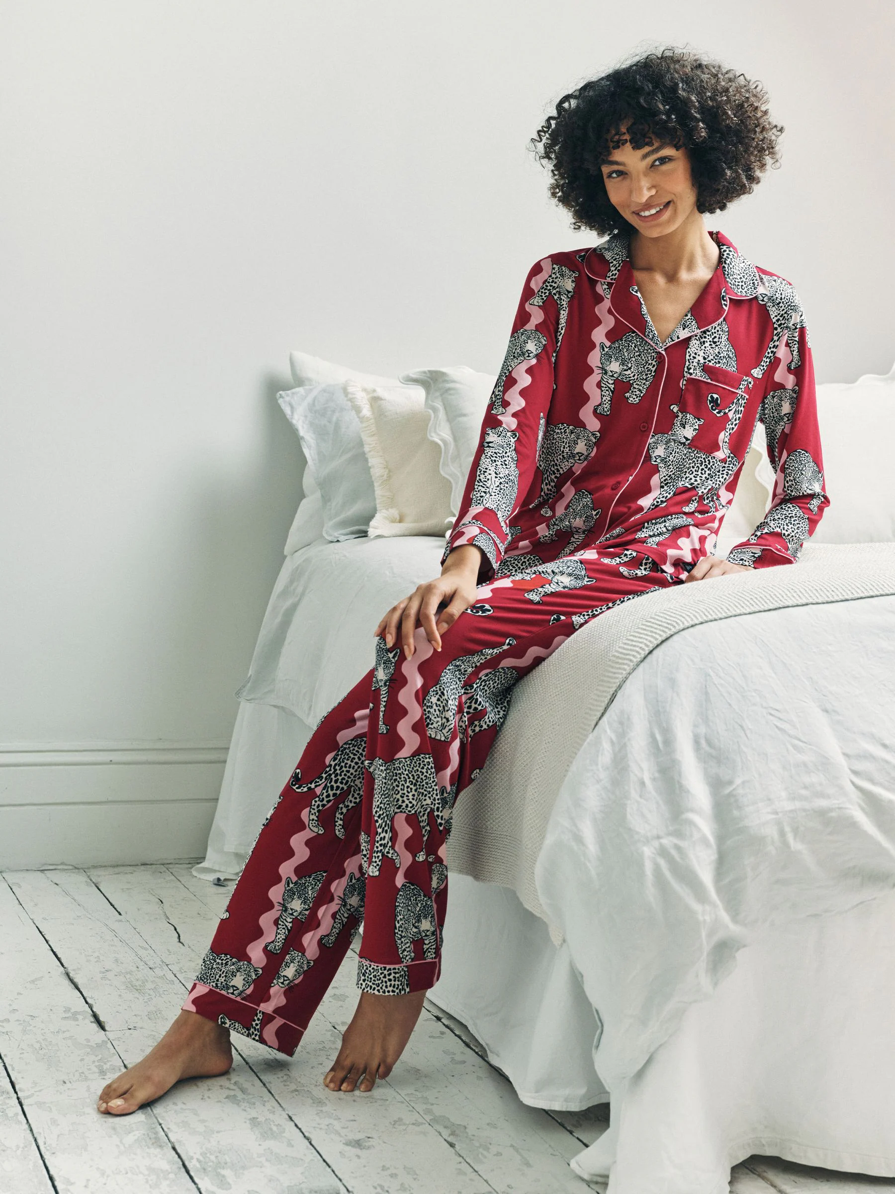 Chelsea Peers Snow Leopard Wavy Stripe Print Long Pyjamas Set