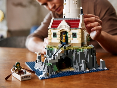 LEGO Gemotoriseerde vuurtoren (21335)