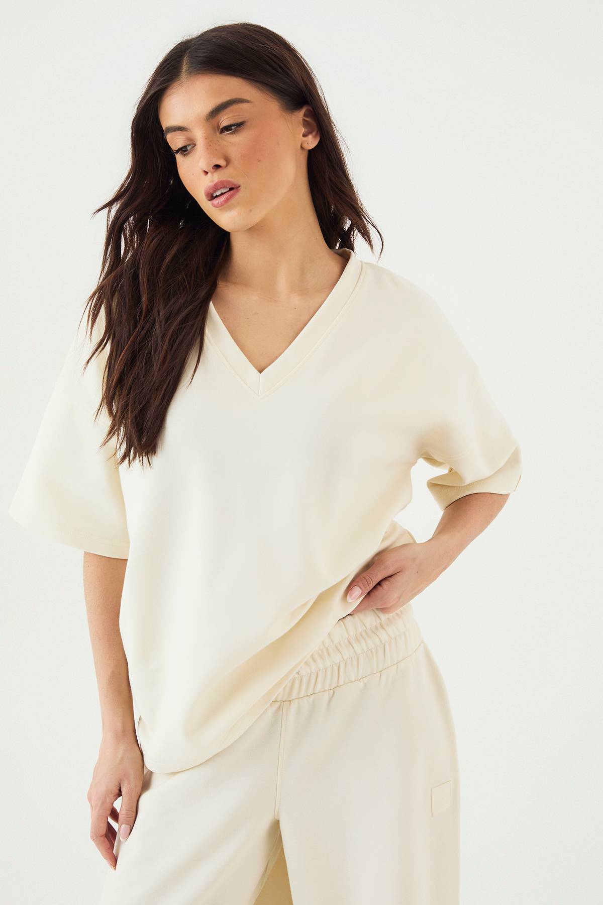 T-Shirt DSGN Studio Interlock Col V Coupe Oversize