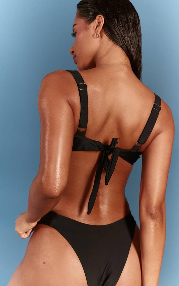 Noir Haut De Bikini À Détail En V Devant Et Attaches Dos