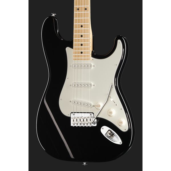Suhr Classic S ST SSS MN BK