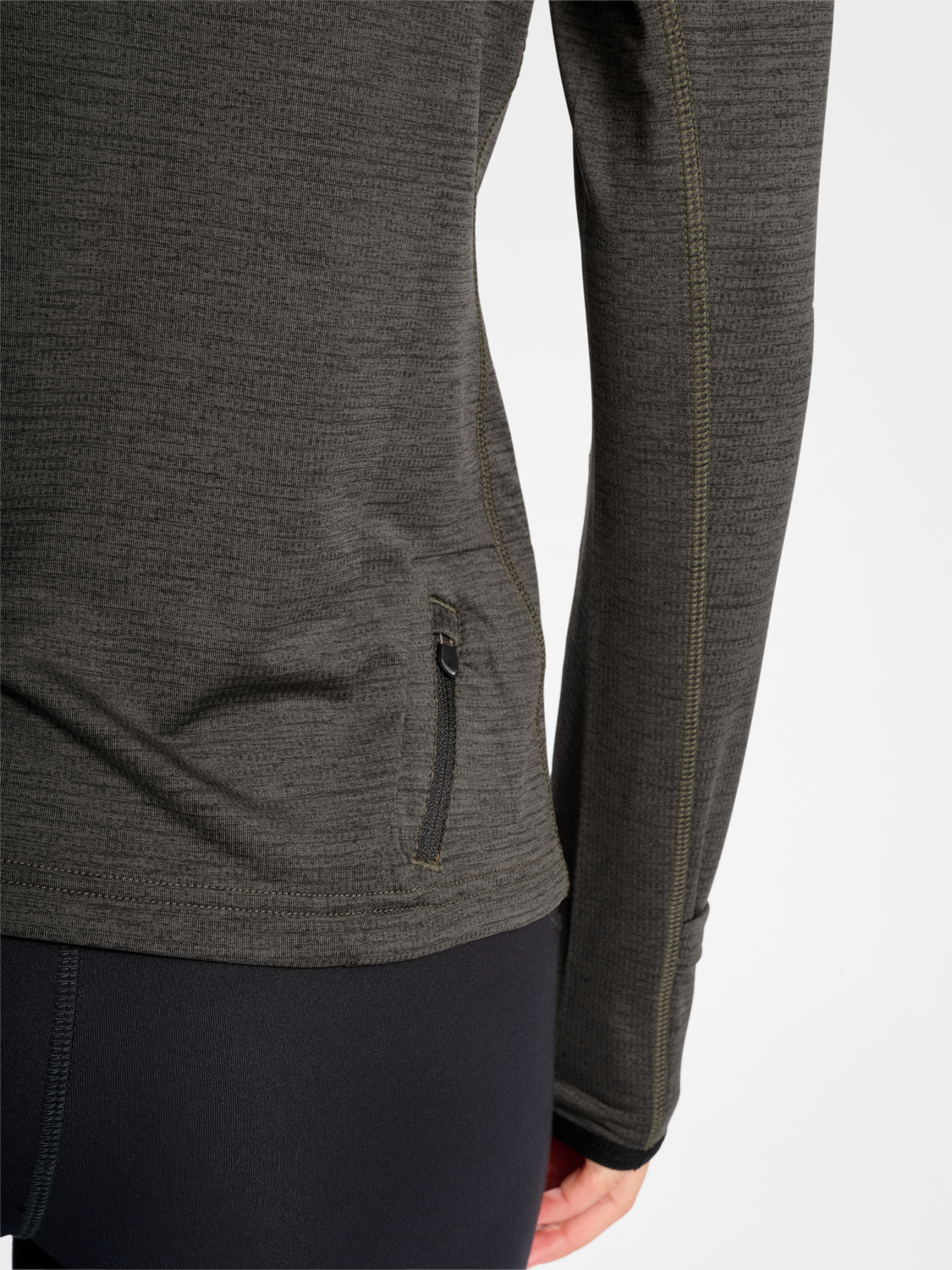 nwlPACE HALF ZIP WOMAN