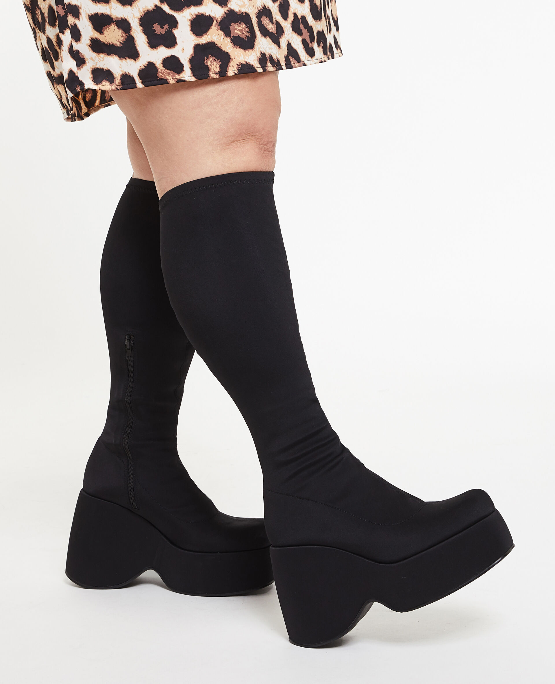 Bottes hautes avec semelles plateformes - Noir