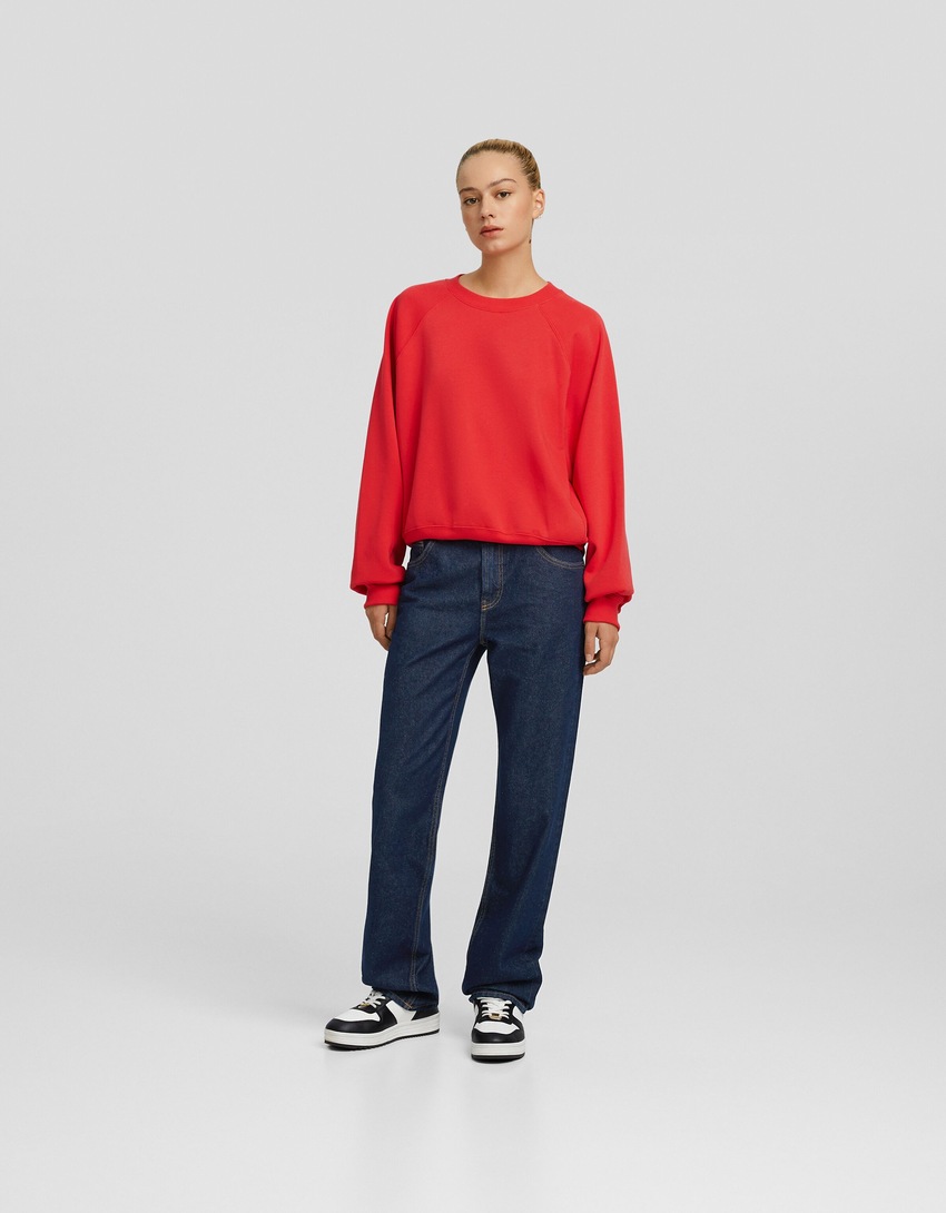 calça jeans de corte reto