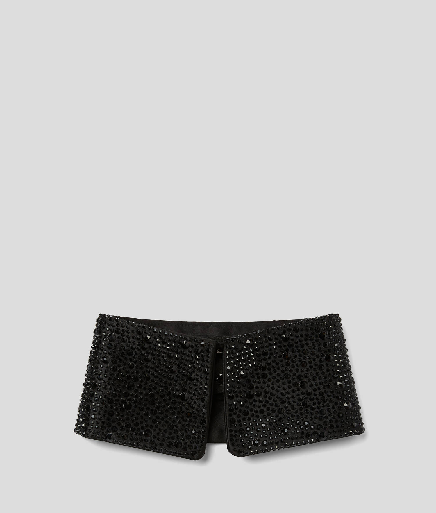 COL EN STRASS SÉLECTIONNÉ PAR HUN KIM - Embellissement noir
