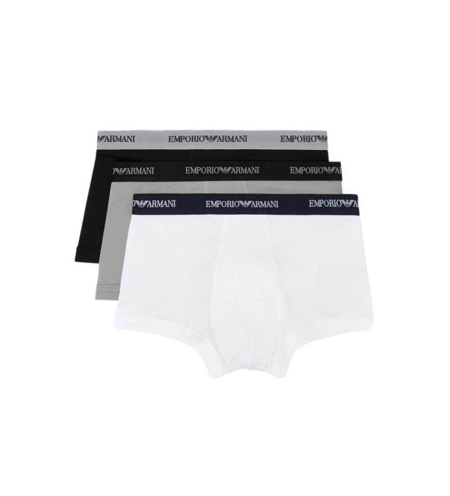 Pacote com três cuecas boxer Emporio Armani: branca, preta e cinza.