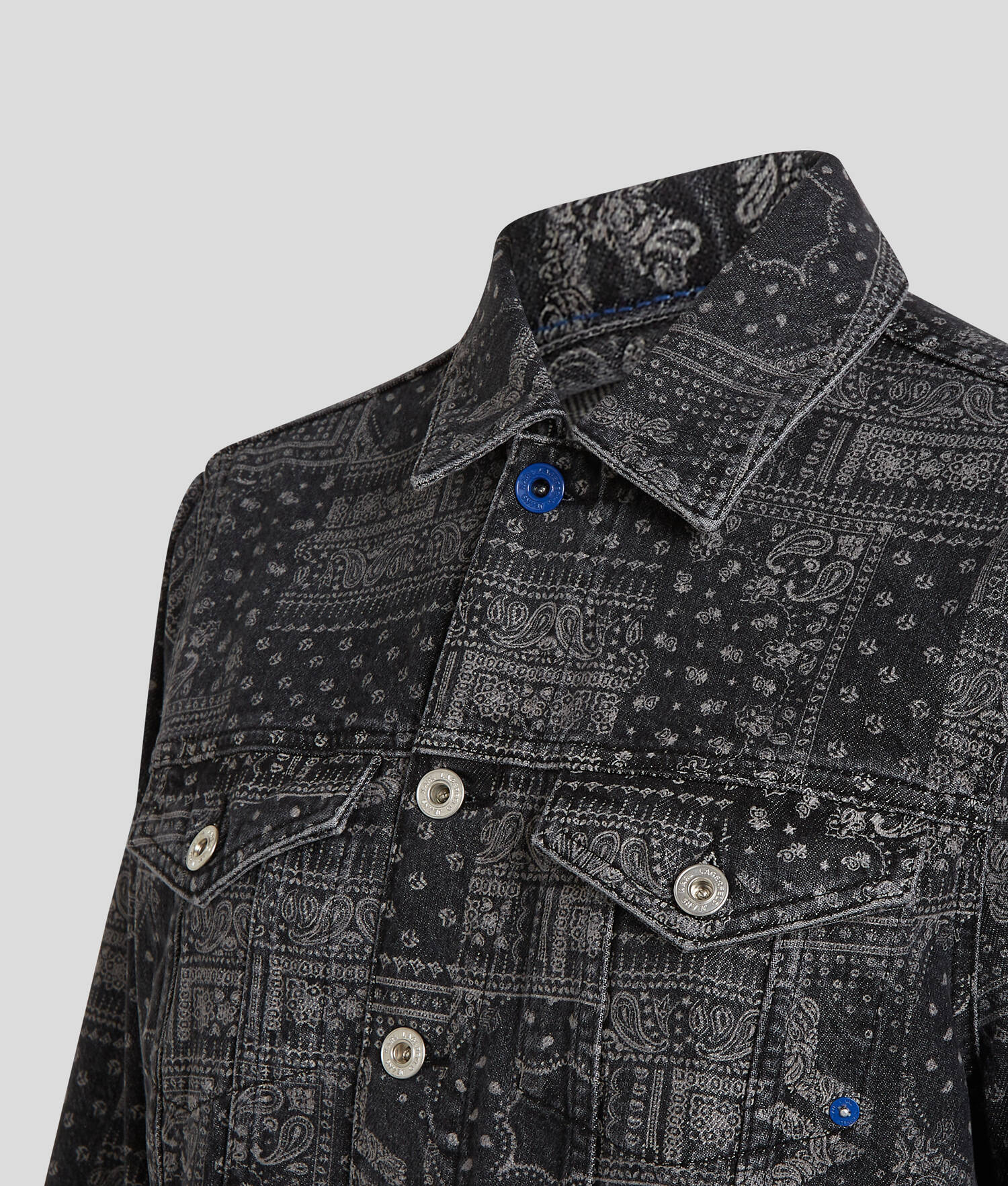 BLOUSON EN DENIM À IMPRIMÉ BANDANA KLJ