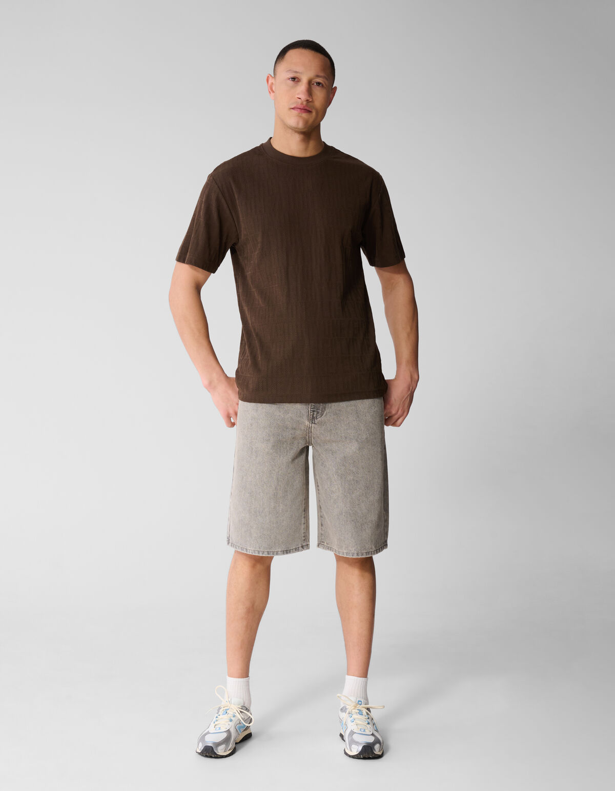 Eighty One Tekst T-shirt Donkerbruin