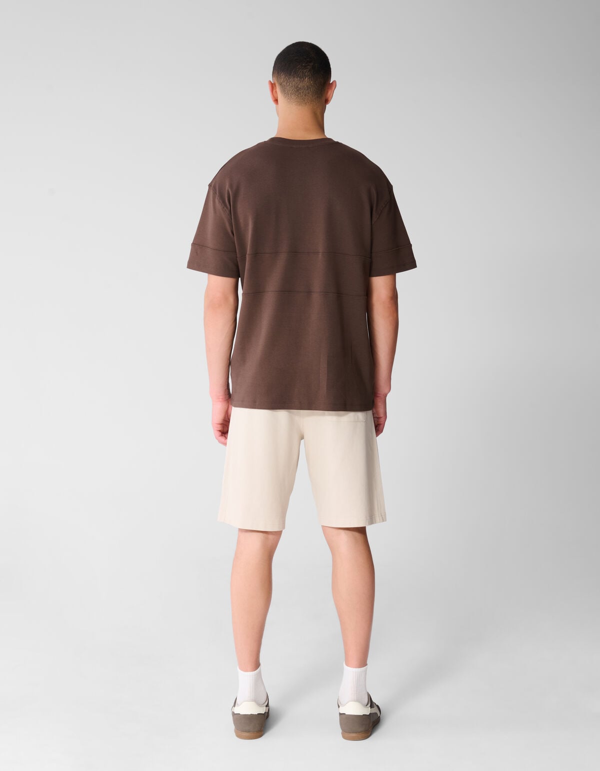 Minimalistisch T-shirt Donkerbruin