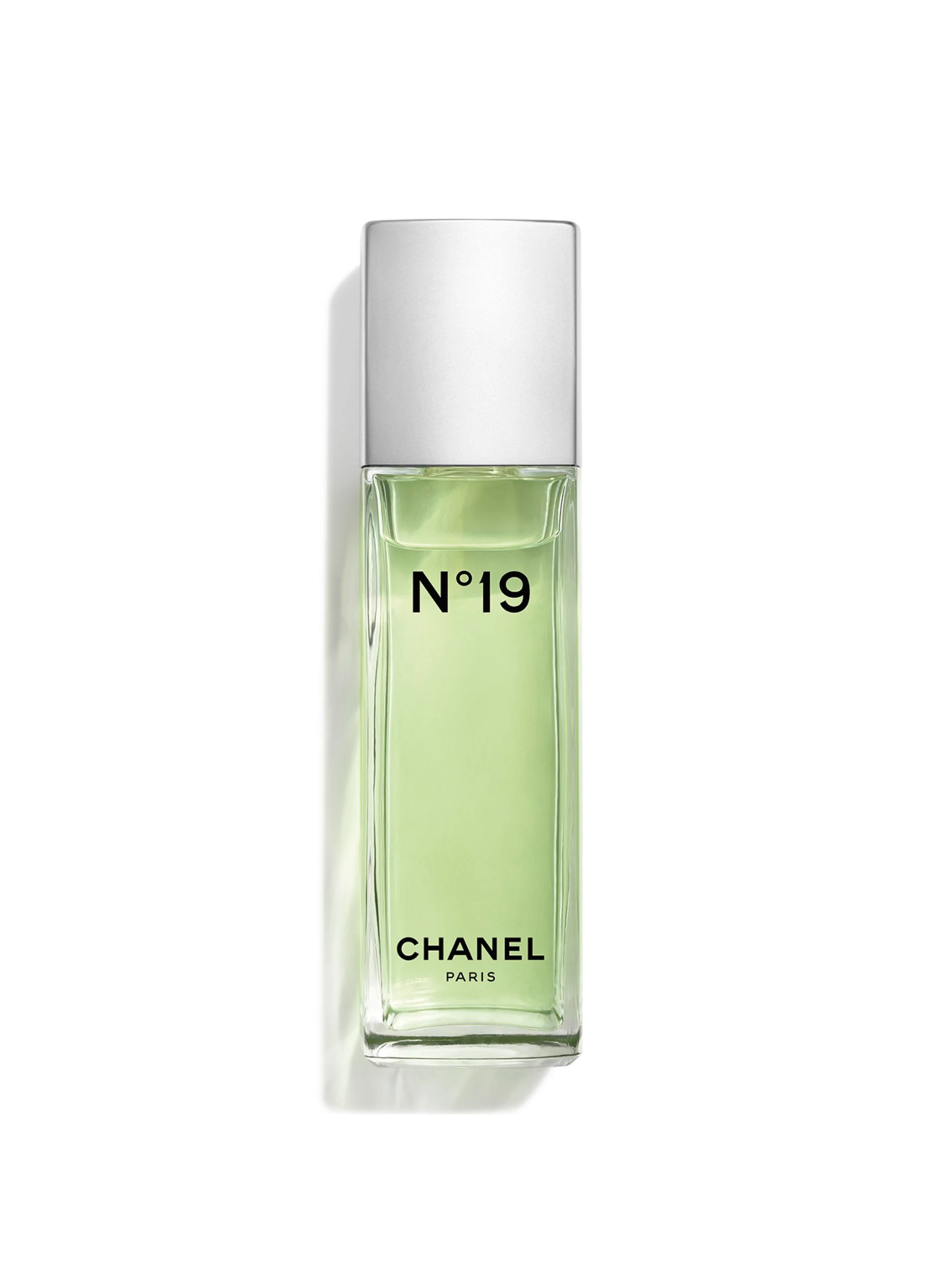 CHANEL N°19