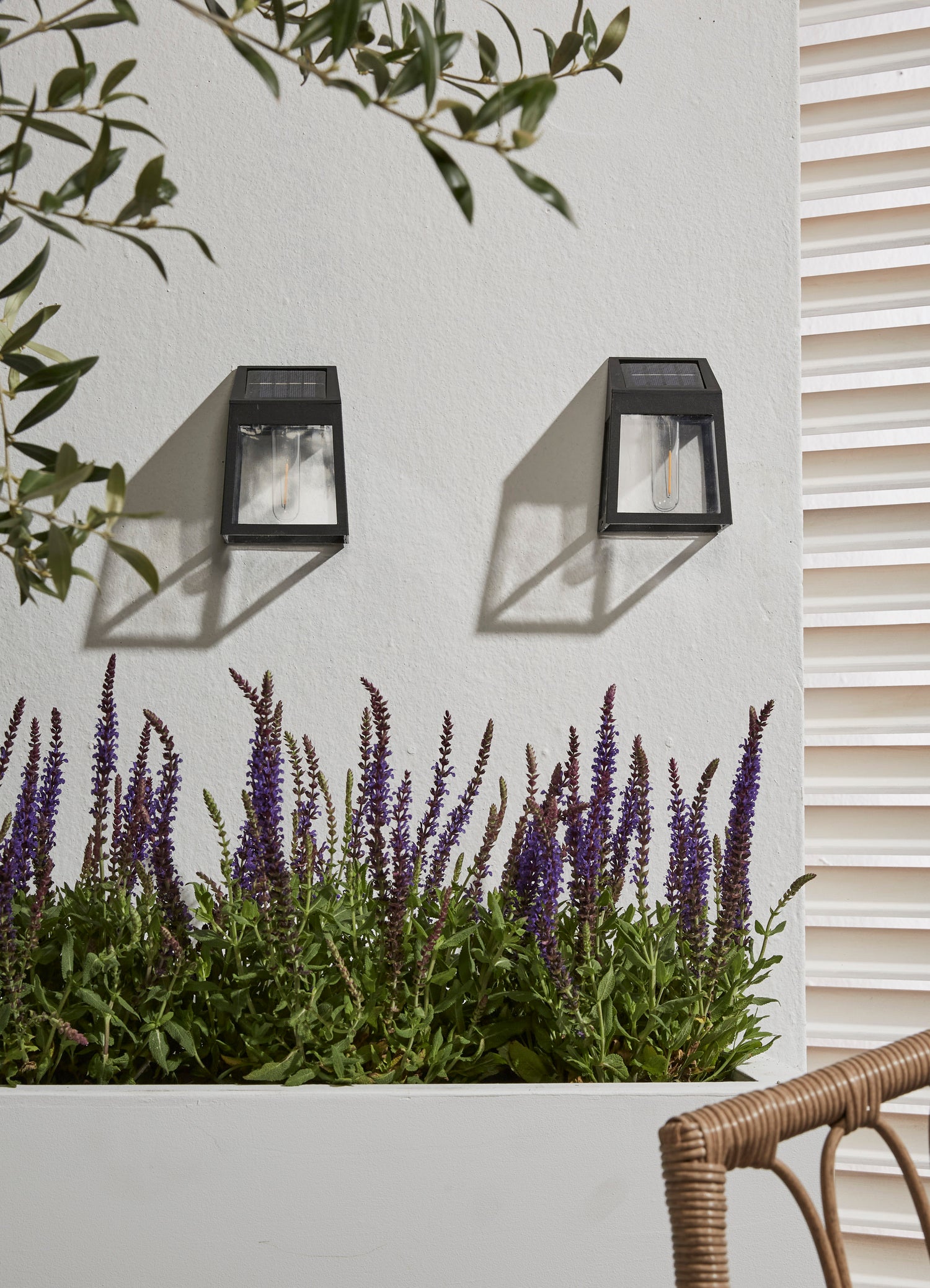 Luxform solar wandlamp Vigo zwart 6,7 x 9 x 13,4 cm