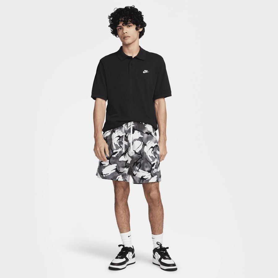 Nike Club