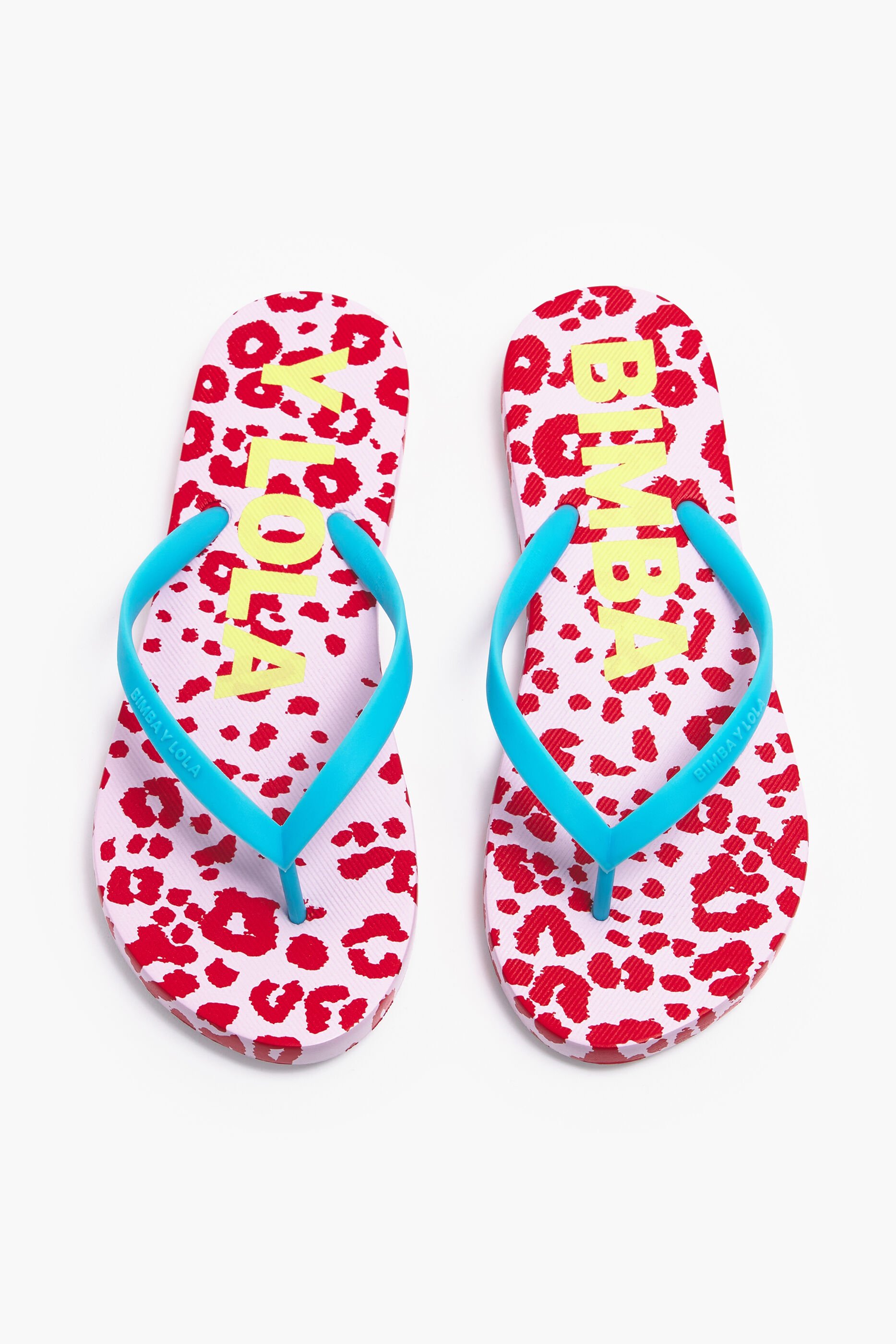 Chinelo de dedo com estampa de leopardo vermelho