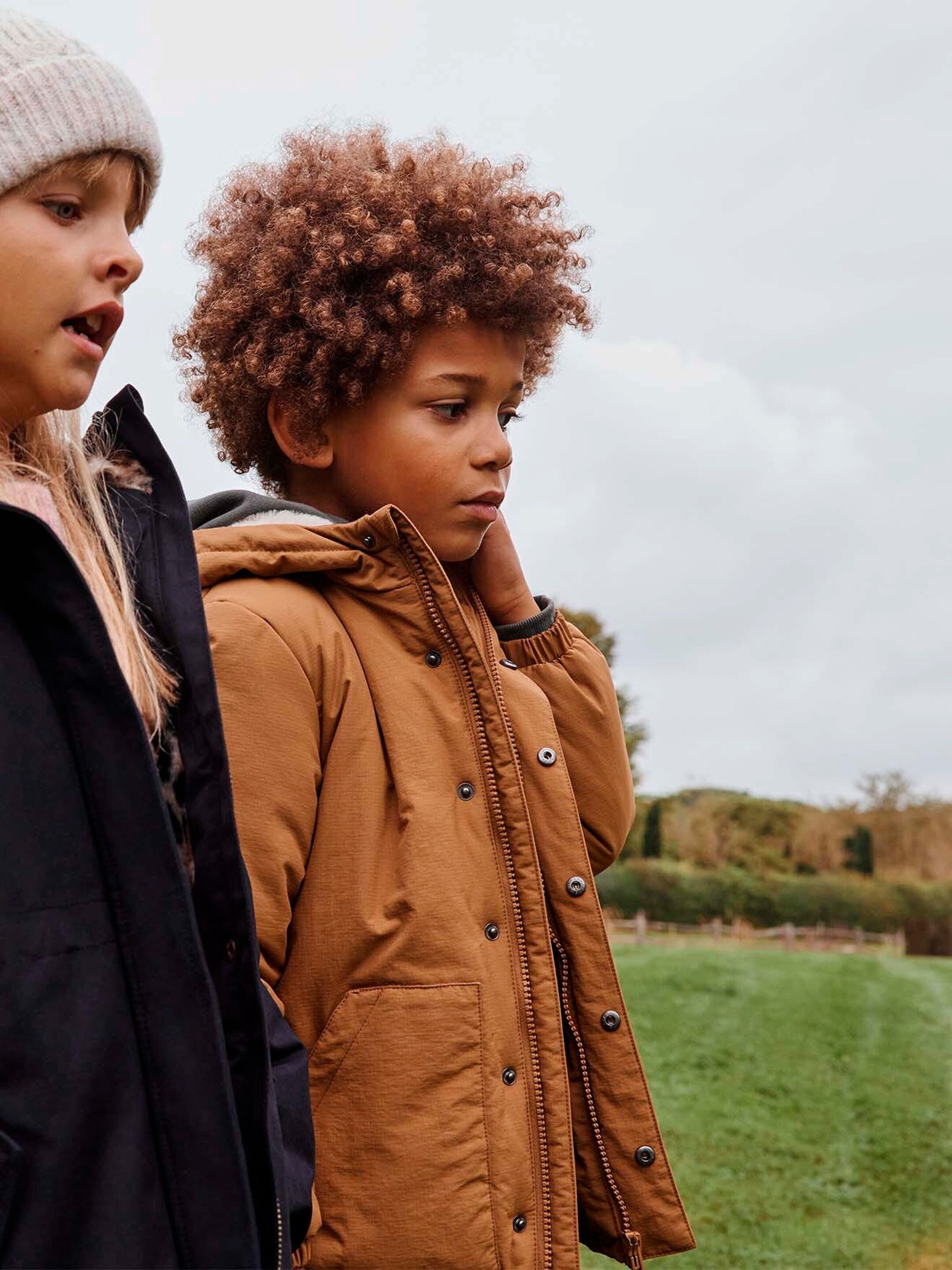 Vertbaudet Jungen Winterjacke mit Kapuze und Webpelzfutter, Recycling-Polyester bronze