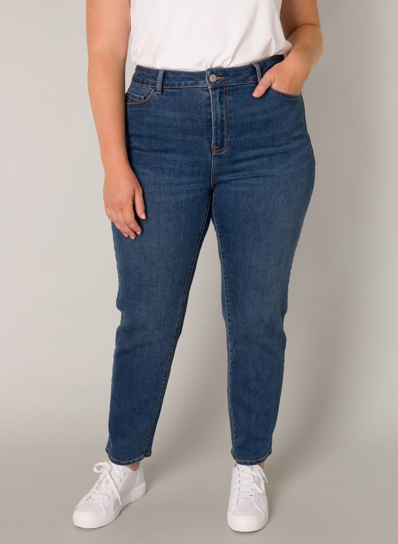 Base Level Curvy Slim-fit-Jeans in grossen Grössen