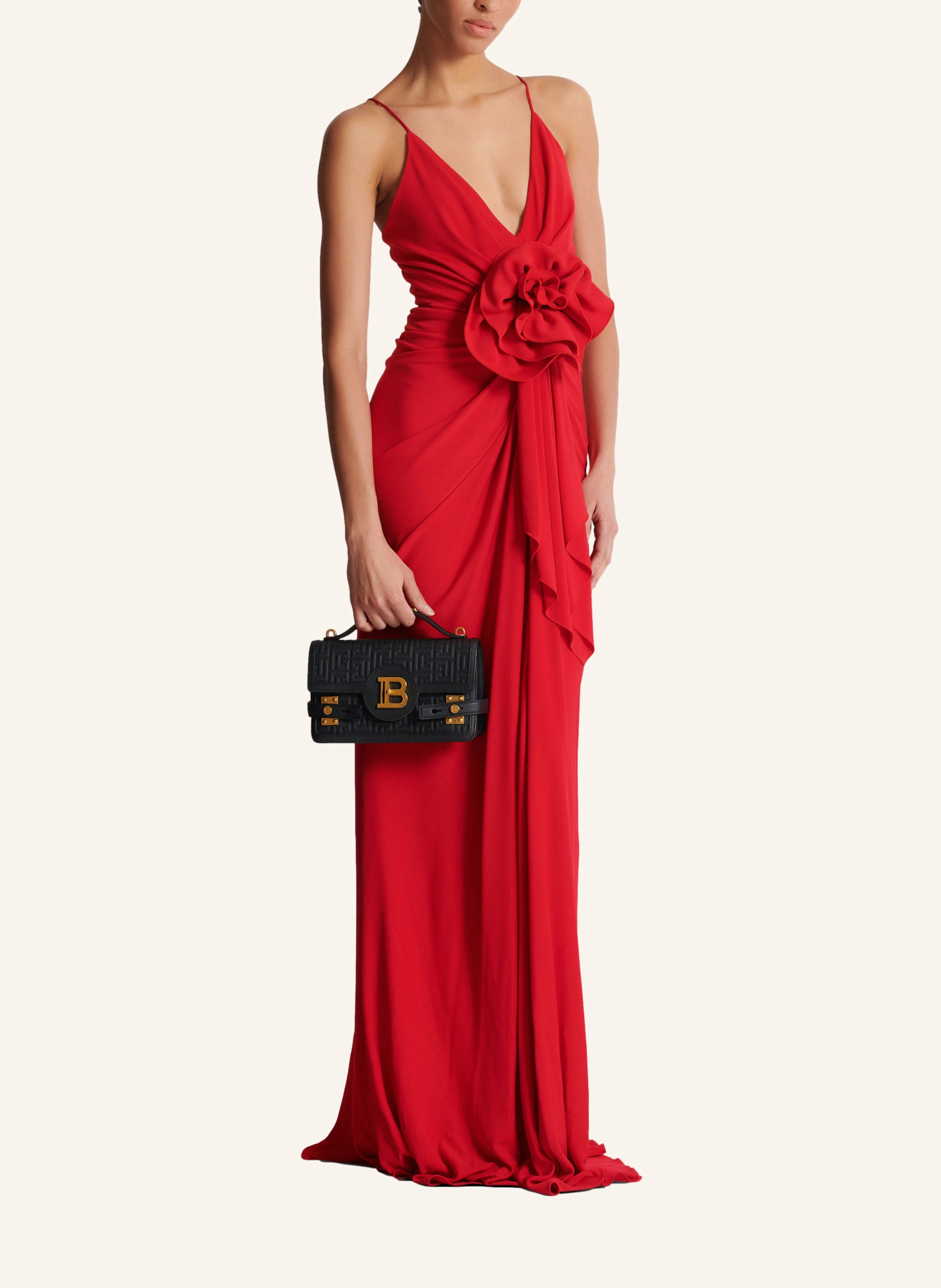 BALMAIN Tasche B-Buzz Shoulder 24 aus genarbtem Leder mit Monogramm PB Labyrinthe