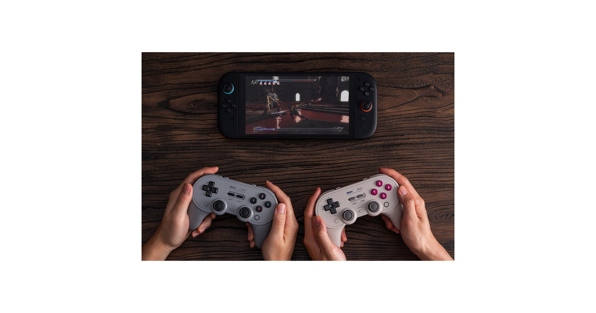 8BitDoPro 3 Bluetooth Gamepad  (Lichtgrijs/rood, Switch 1 & 2, PC, Android, 2.4 GHz / Bluetooth / USB)