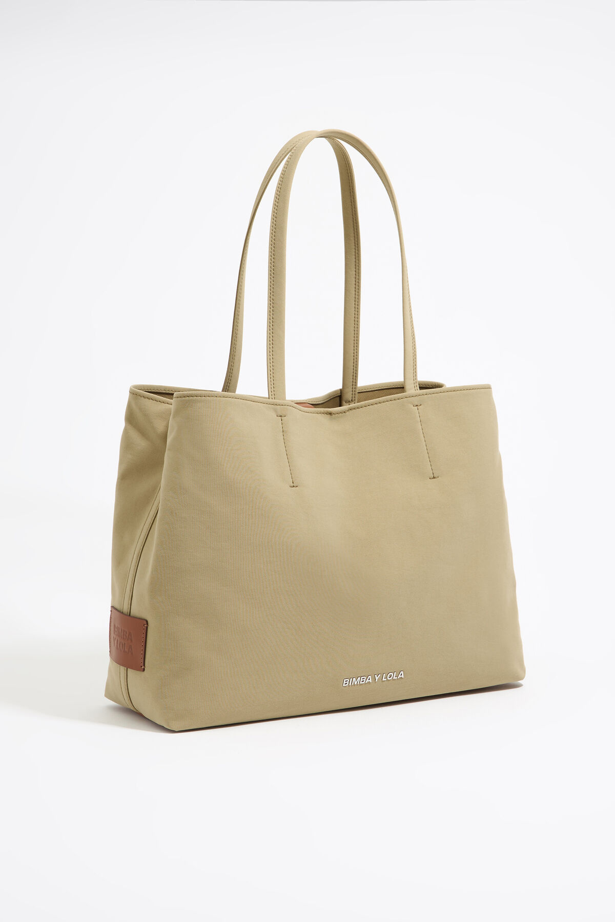 Bolsa grande para compras com estampa de Chihuahua em gabardine natural.