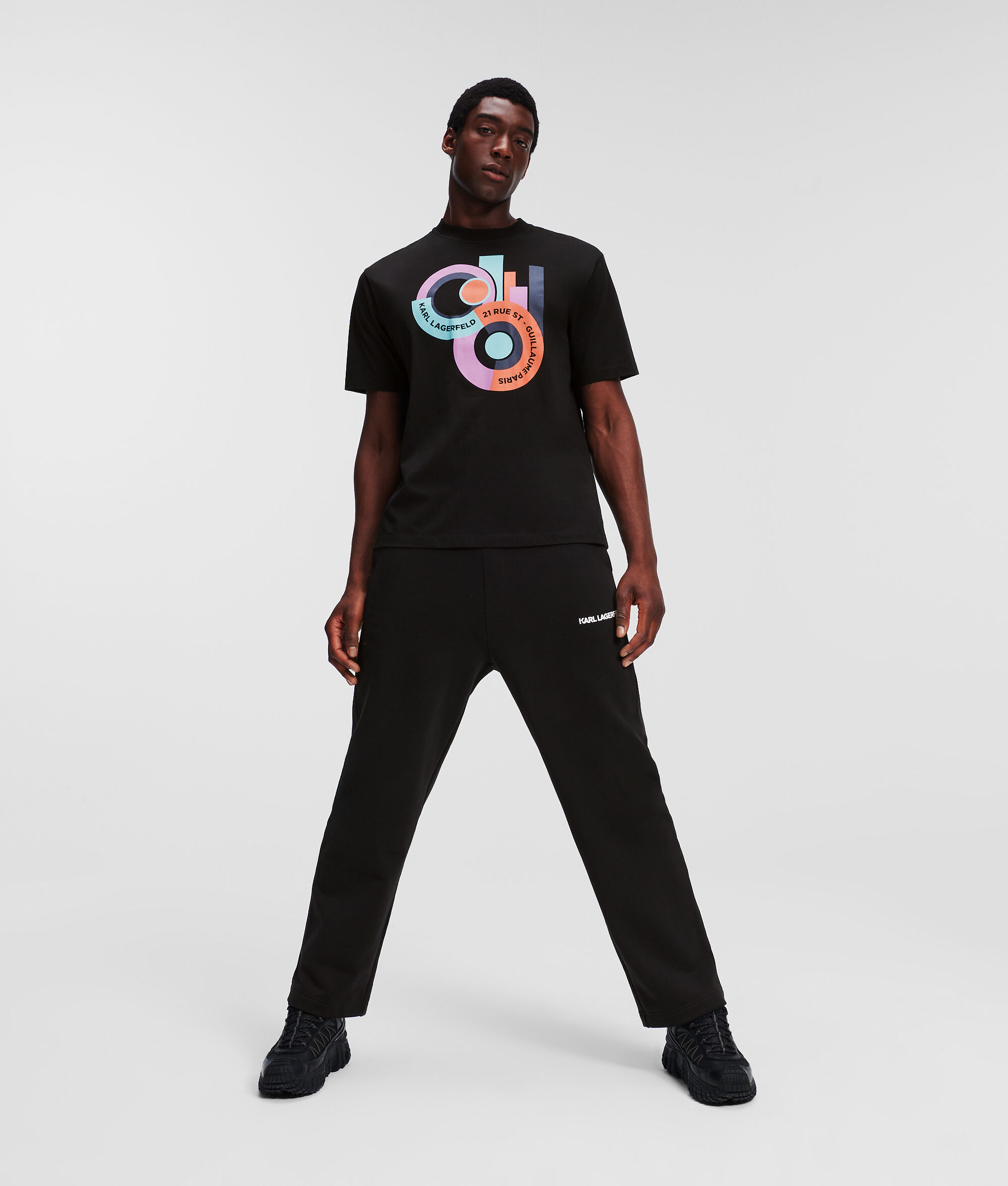 T-SHIRT GRAPHIQUE