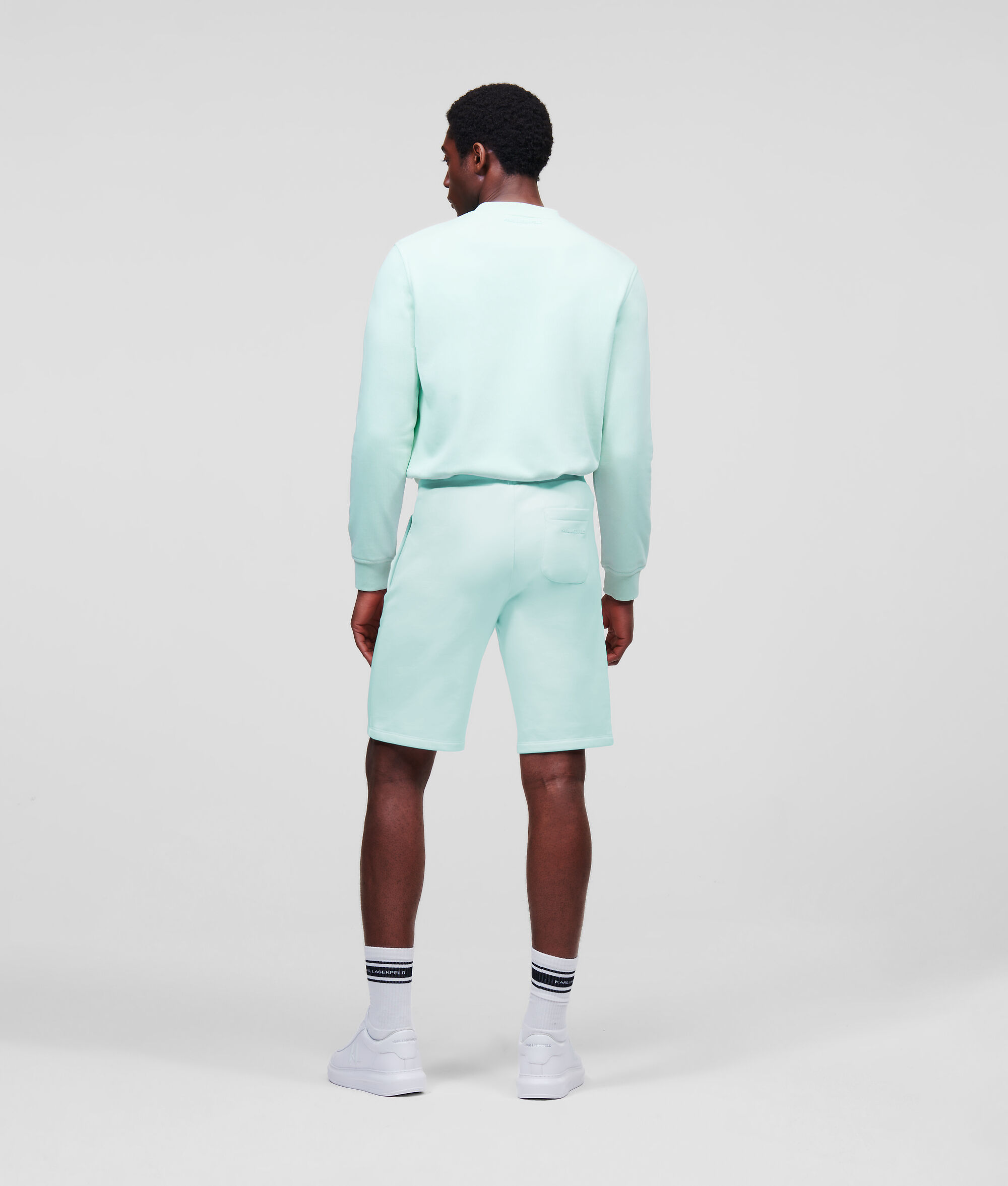 Short molletonné