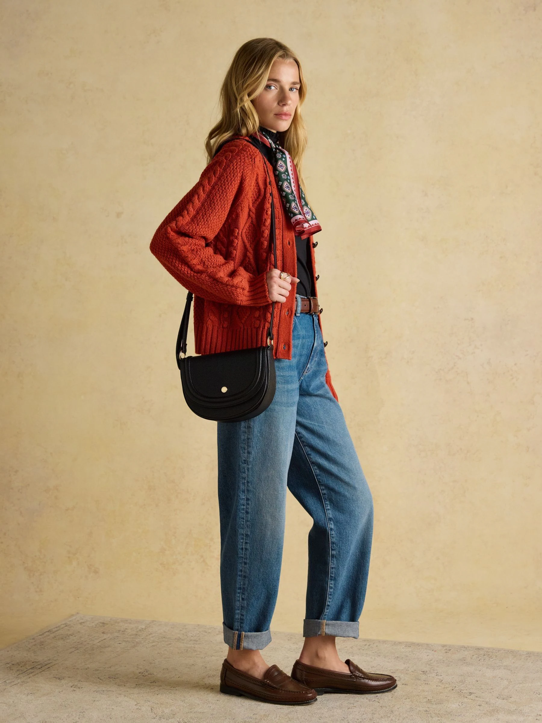 Zwart - Joules Paloma crossbody met halve maan