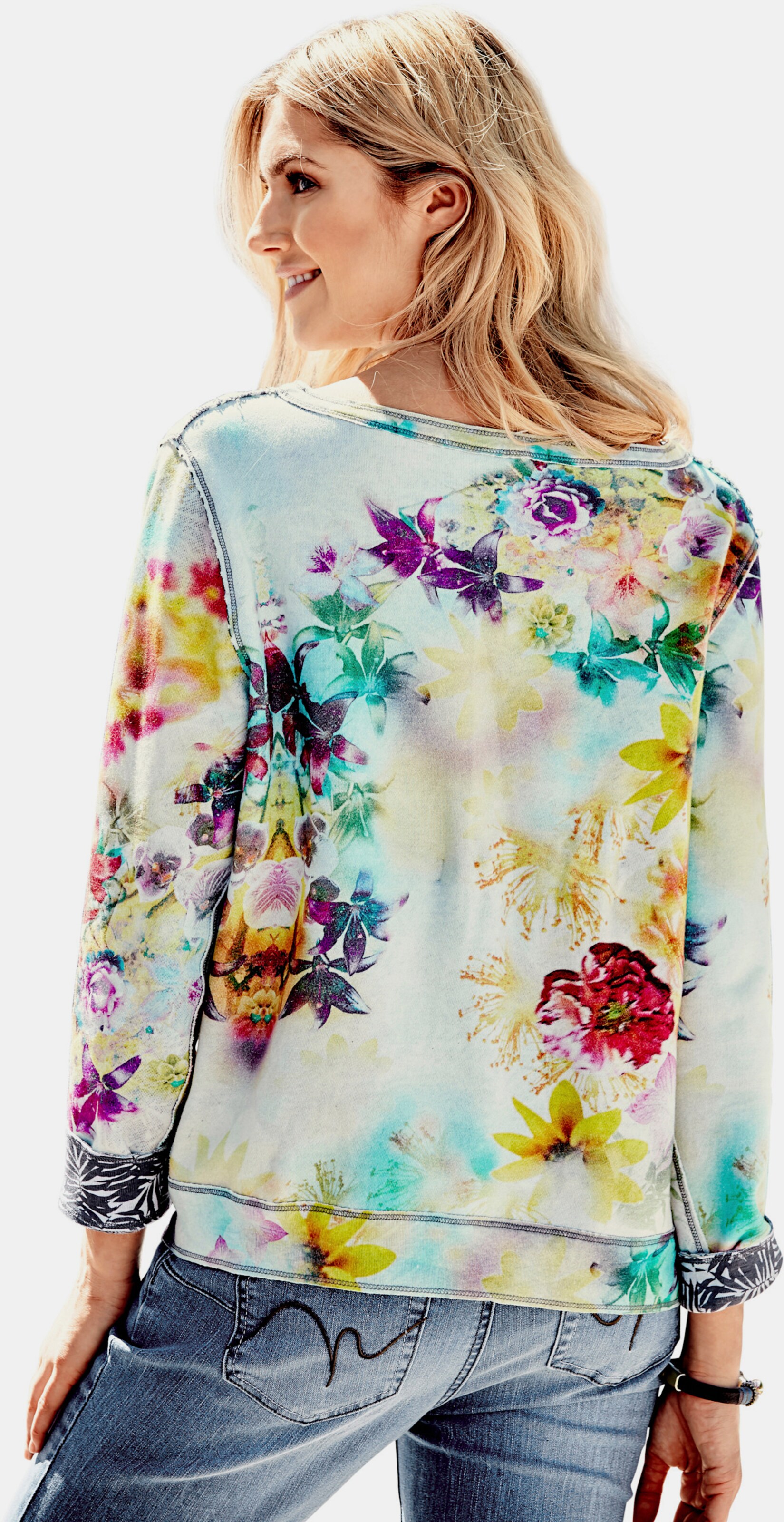 Sweatshirt