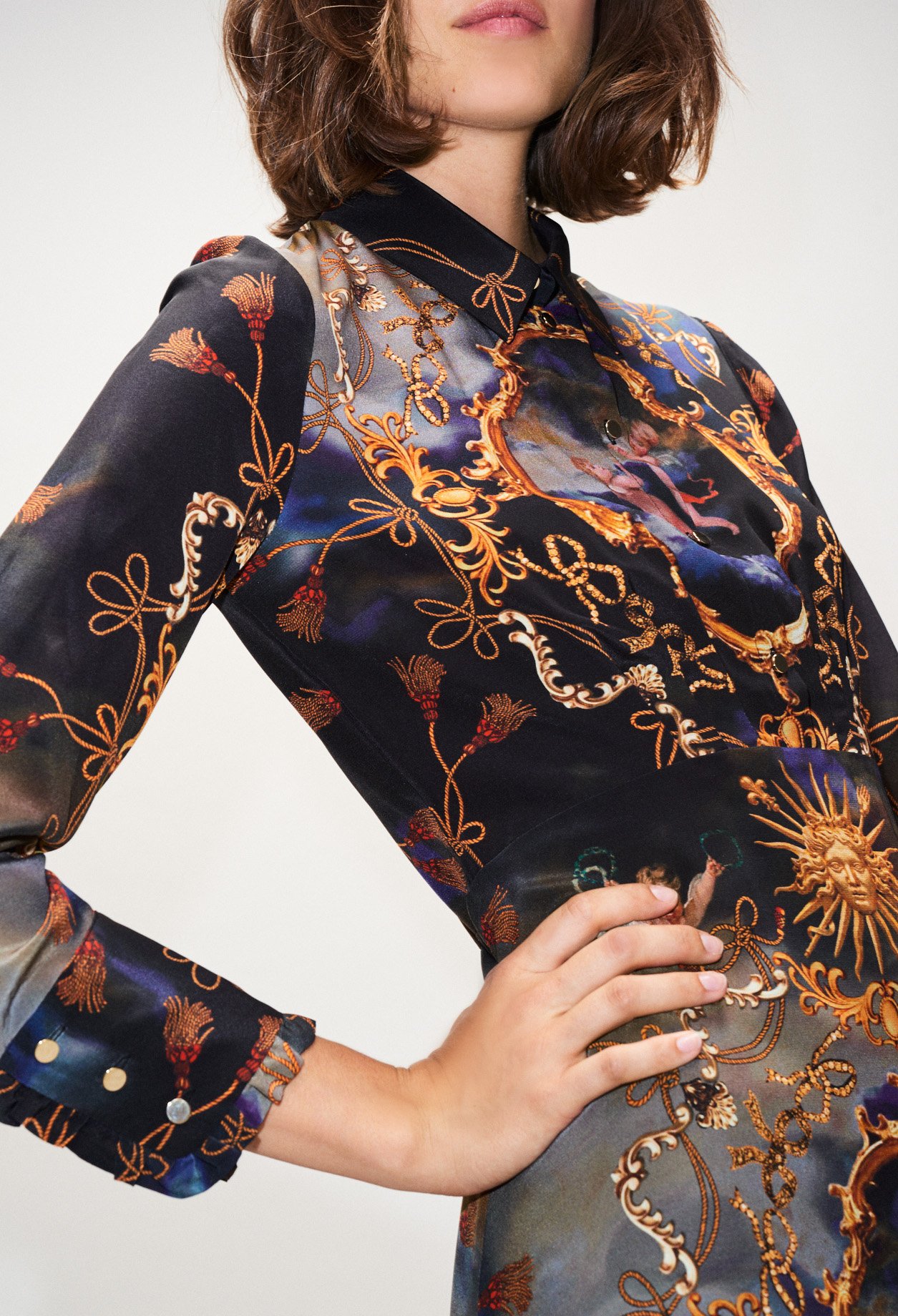 Robe longue en soie fluide imprimee