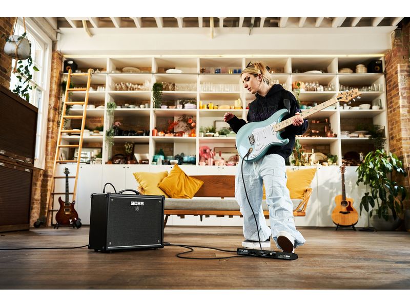 BOSS Combo KATANA-50 GEN 3 EX 50 Watt Modelling Combo Verstärker für E-Gitarre