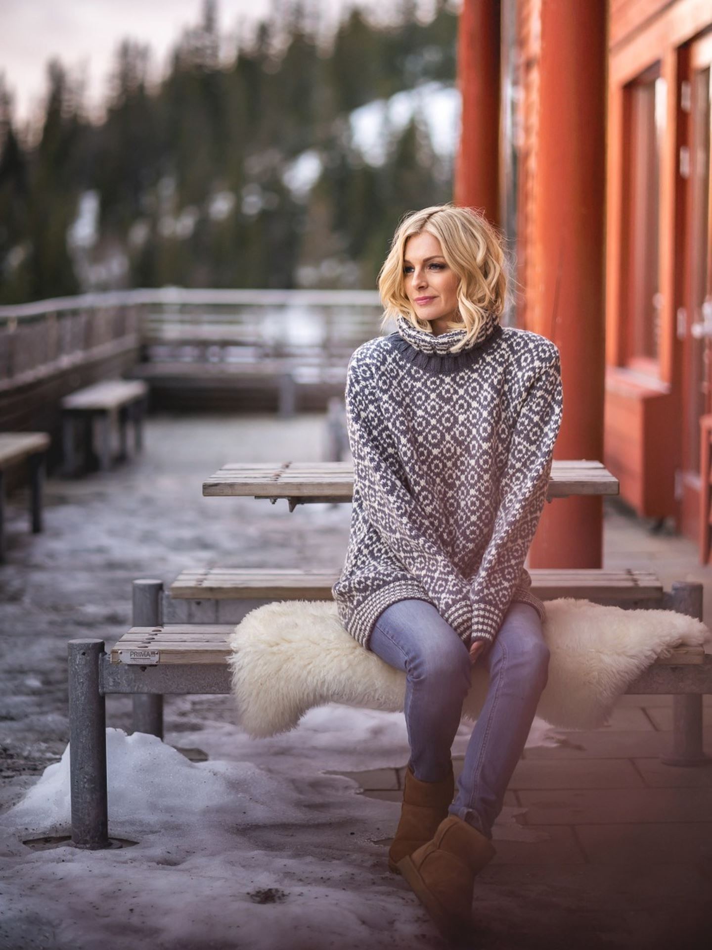 Svalbard Sweater High Neck
