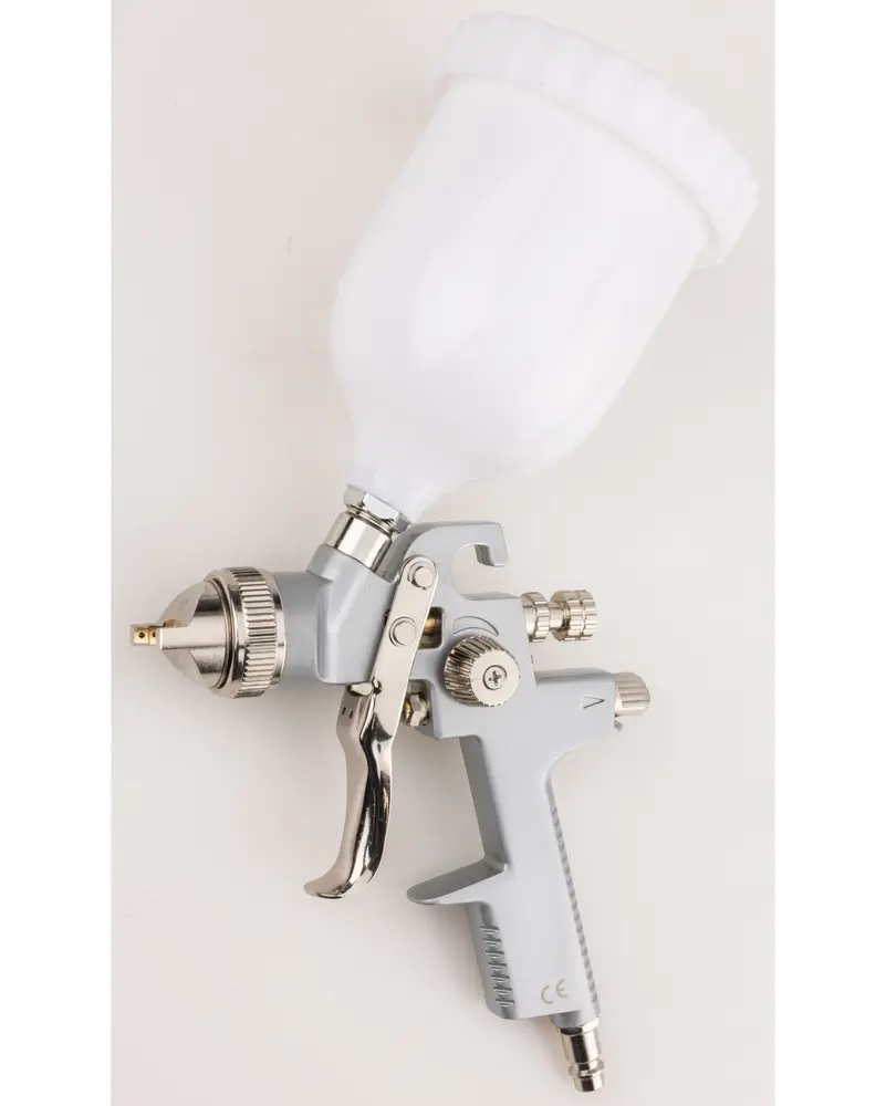 Malerpistol med 0,5 liter beholder
