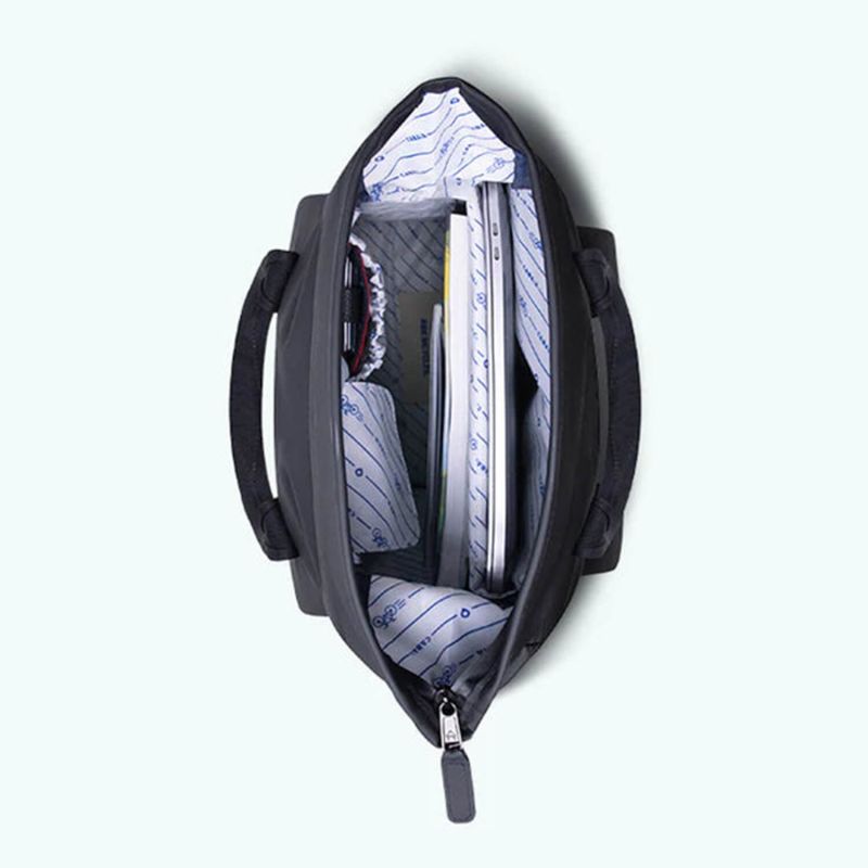 Sac à dos Explorer Medium 23 litres + 1 grande pochette Nassau